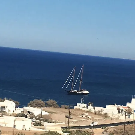 Santorini Grace No2 Holiday home